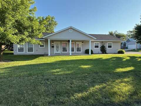203 Washington, Macon, MO 63552