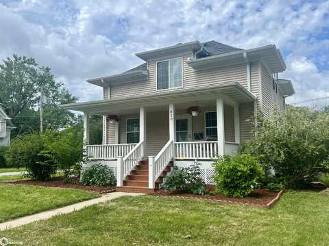 810 S 2Nd Street, Fairfield, IA 52556