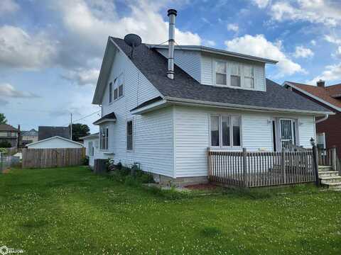 1208 W State Street, Marshalltown, IA 50158