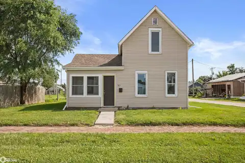 707 Bromley Street, Marshalltown, IA 50158
