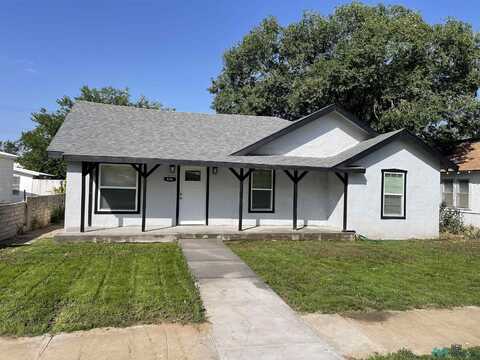 616 S Avenue B, Portales, NM 88130