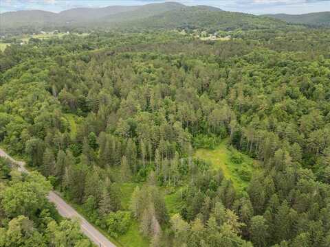 91 Governor Peck Road, Jericho, VT 05465