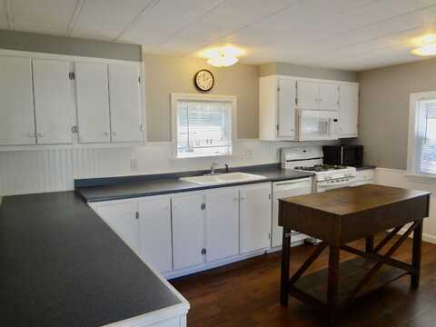 5 Brook Circle, Loudon, NH 03307