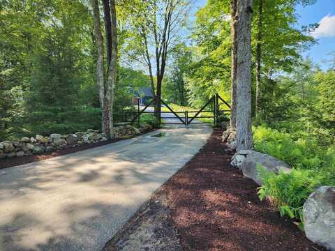 1055 Pine Street, Hopkinton, NH 03229