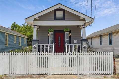 1734 CONGRESS Street, New Orleans, LA 70117