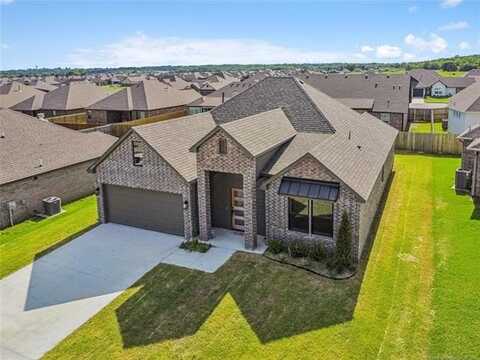 10710 S 279th East Avenue, Coweta, OK 74429