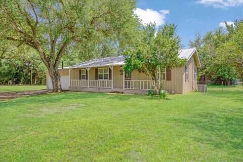3268 Farm Road 1487, Bogata, TX 75417