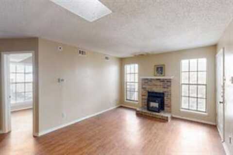 9520 Royal Lane, Dallas, TX 75243