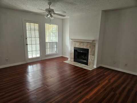 5981 Arapaho Road, Dallas, TX 75248