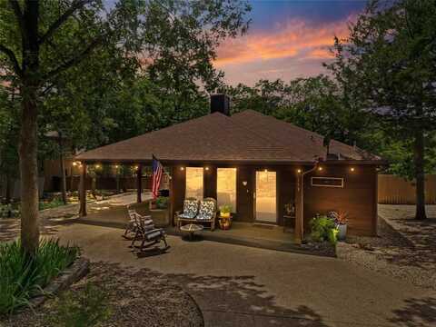 153 Bridlepath Drive, Pottsboro, TX 75076