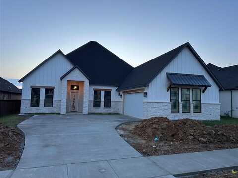 13925 E Riviera Drive, Fort Worth, TX 76028