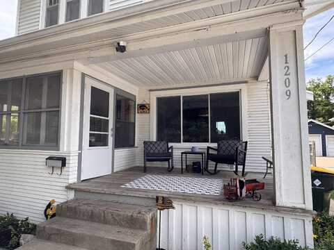 1209 S Mulberry St, Sioux City, IA 51106