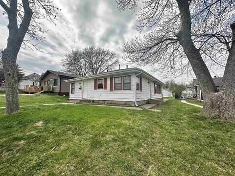 1821 S POMEGRANITE ST, Sioux City, IA 51106
