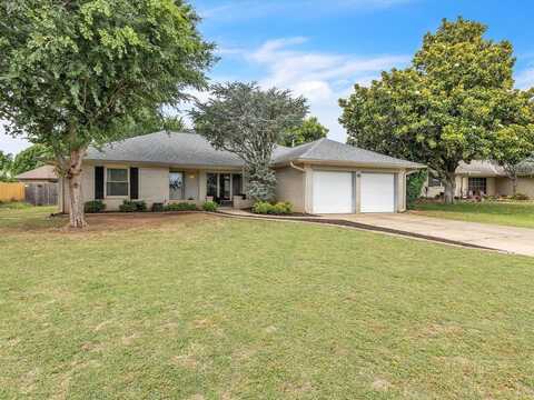 10717 Sunset Boulevard, Oklahoma City, OK 73120