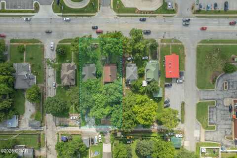 717 & 719 S Madison Avenue, Webb City, MO 64870