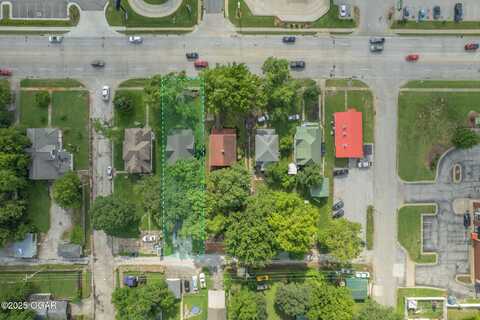 719 S Madison Avenue, Webb City, MO 64870
