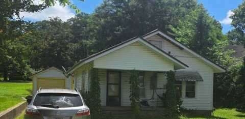 813 n Spruce, Paris, AR 72855