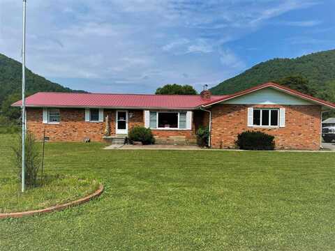 19 Hammer Street, Birch River, WV 26610