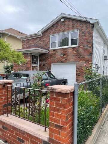 150-35 17th Ave, Whitestone, NY 11357