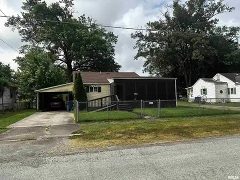 420 McFall Street, Benton, IL 62812