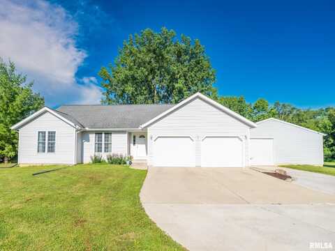 7 TIFFANY Court, Mackinaw, IL 61755
