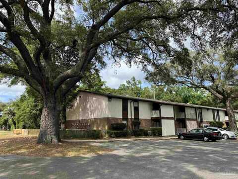 8370 Carl Dean St, Pensacola, FL 32514