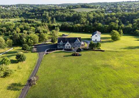 911 Gove Road, Nazareth, PA 18064