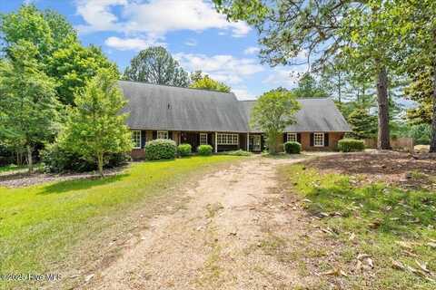 143 Shagbark Court, Seven Lakes, NC 27376