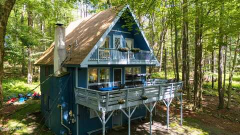 107 W Creek View Drive, Gouldsboro, PA 18424