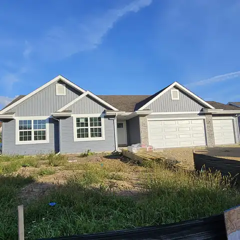 906 STUYVESANT, LOVES PARK, IL 61111