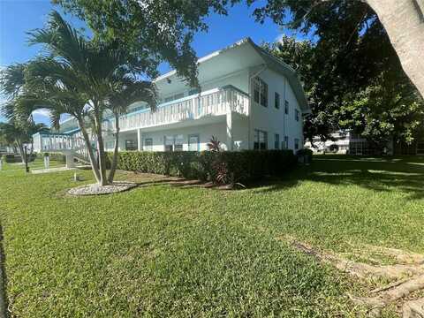 105 Oakridge I, Deerfield Beach, FL 33442