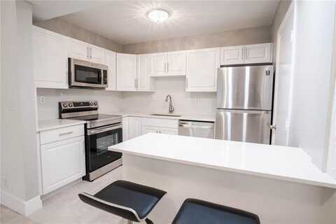 760 SE 2nd Ave, Deerfield Beach, FL 33441