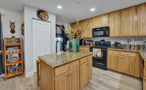 617 SW 2nd Drive, Pompano Beach, FL 33060