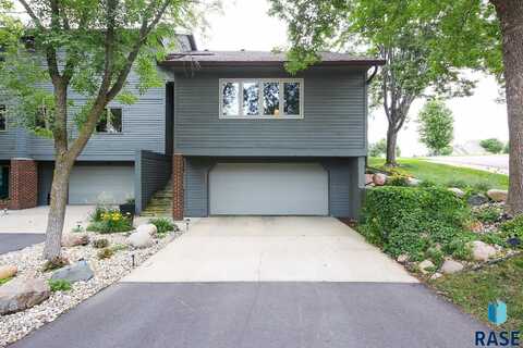 1733 N Tahoe Trl, Sioux Falls, SD 57110
