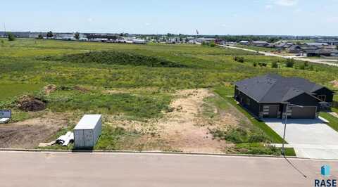 1801 E Wallin Cir, Sioux Falls, SD 57104