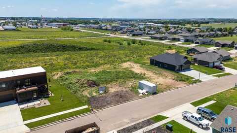 1805 E Wallin Cir, Sioux Falls, SD 57104