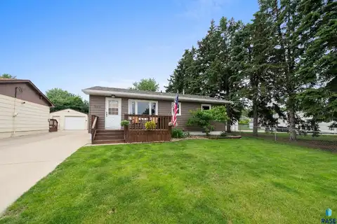 2501 E 7th St, Sioux Falls, SD 57103