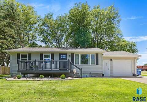 302 Front St, Aurora, SD 57002