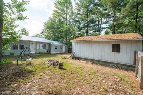 106 Devonshire Drive, Prudenville, MI 48651