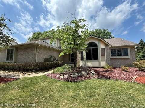 22263 Antler Drive, Novi, MI 48375