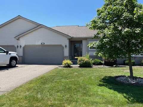 7002 Hayes Street, Grand Blanc, MI 48439