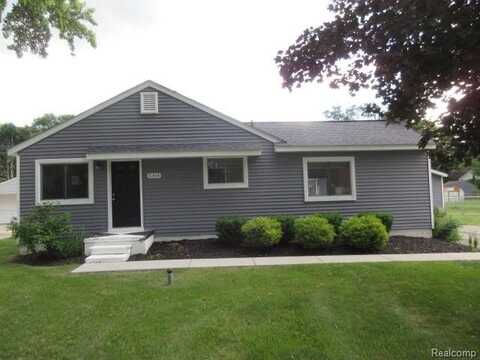 5364 Drayton Road, Clarkston, MI 48346