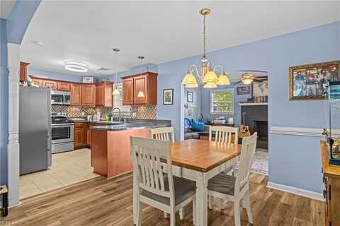 3528 Maverick St, Virginia Beach, VA 23452