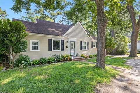 3343 Clark Circle, Norfolk, VA 23509