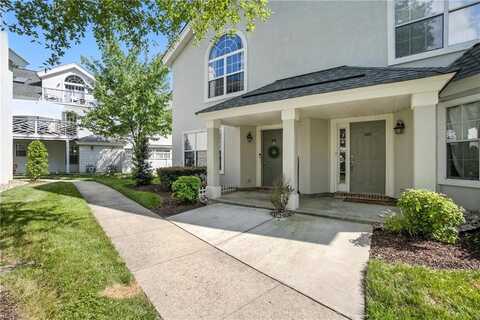 447 Seahorse Run, Chesapeake, VA 23320