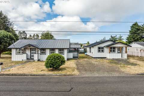 1184 2ND ST, Florence, OR 97439