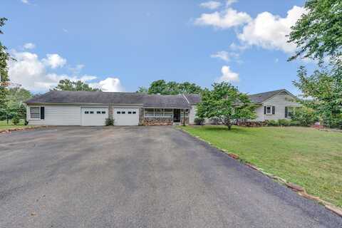 3091 Pitzer RD, Roanoke, VA 24014