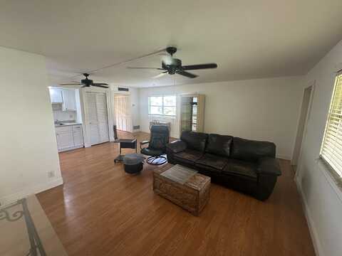 155 Saxony D, Delray Beach, FL 33446