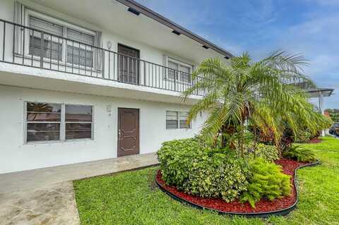 3111 Gardens East Drive, Palm Beach Gardens, FL 33410