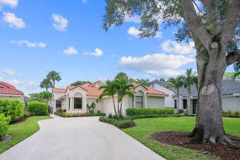 9453 E Fairway Terrace, West Palm Beach, FL 33411